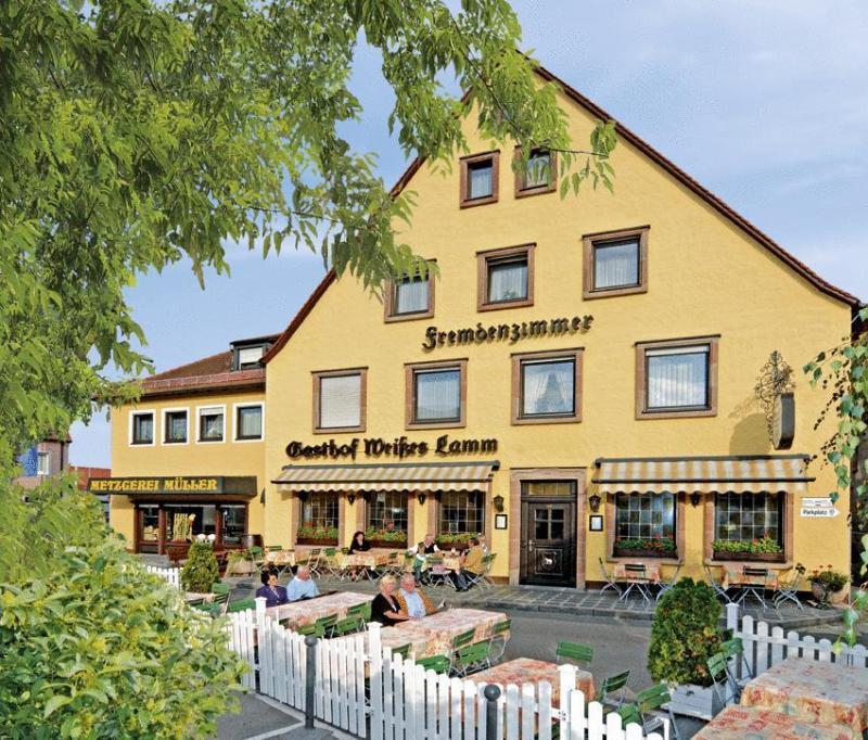 Gasthof Weisses Lamm Hotel Nuremberg Bagian luar foto